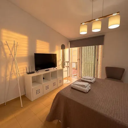 Charming Apartment *
